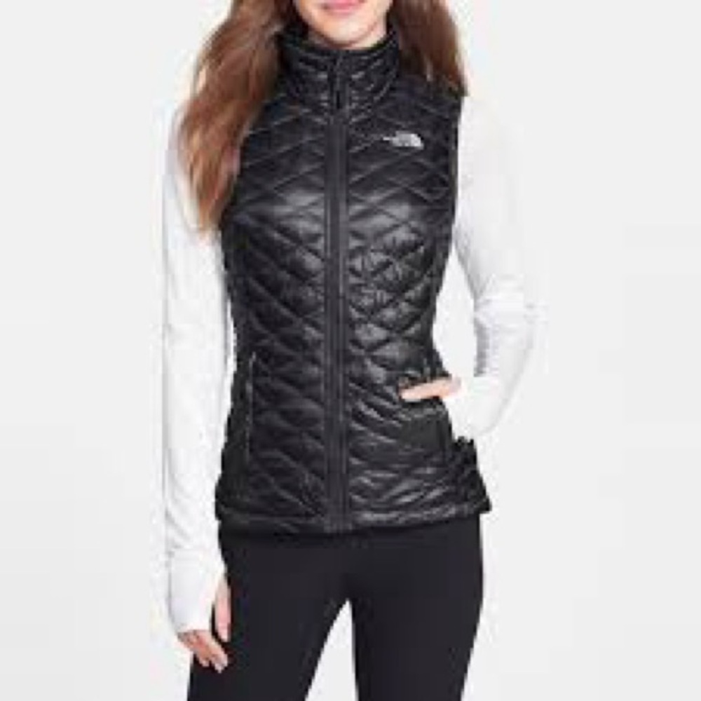 The North Face Women's Black Quilted Vest A0391